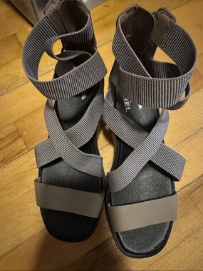 Sorel Gray Strappy Elastic Ankle Sandals